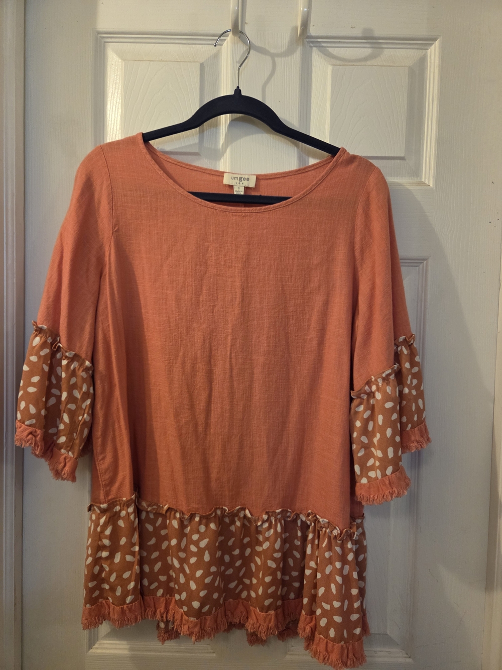 Umgee Coral Ruffle-Trim Peasant Tunic